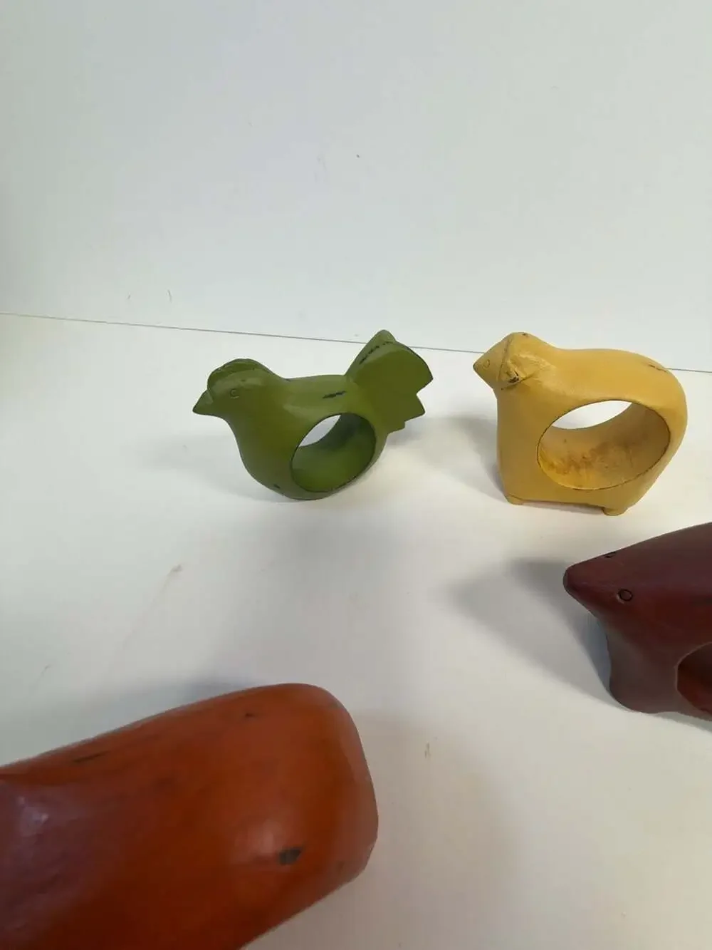 Set of 4 Vintage Hand-Carved Painted Wooden Animal Napkin Rings‎